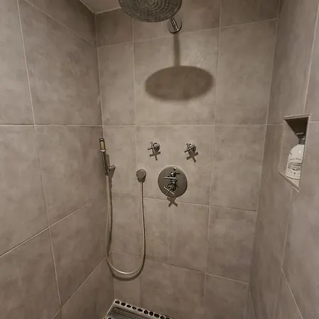 Affittacamere Manoir Du Bois Des Reves Croix